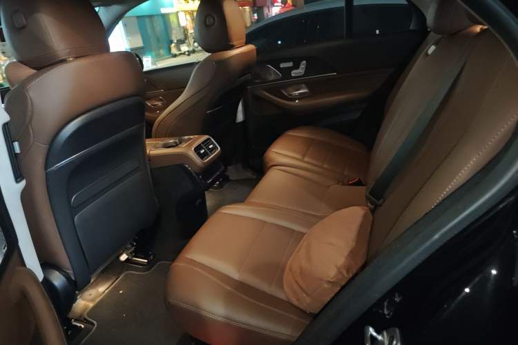Used Mercedes-Benz GLE 2024 GLE 450 4MATIC Luxury Model Left Rear Seat