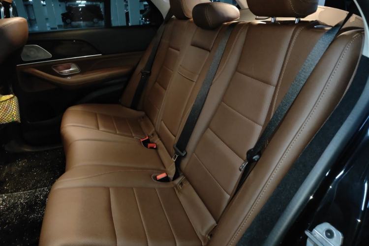 Used Mercedes-Benz GLE 2024 Refreshed GLE 350 4MATIC Stylish Edition Left Rear Seat