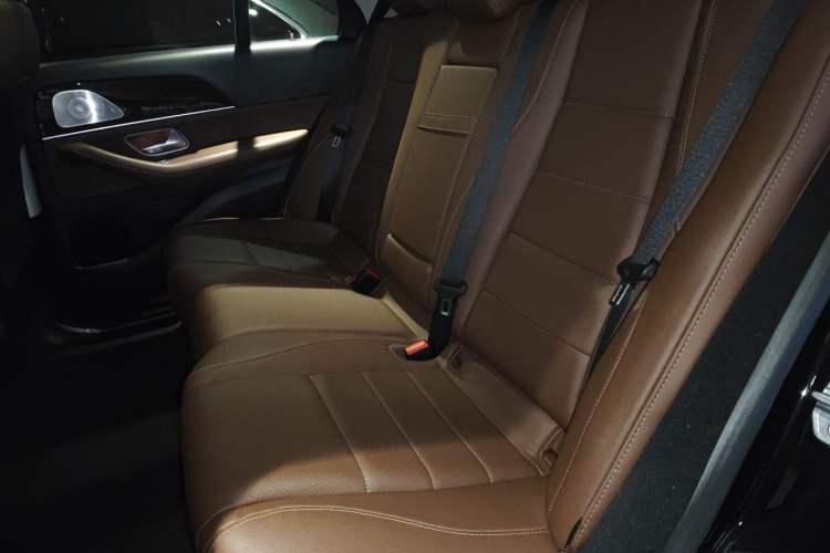 Used Mercedes-Benz GLE 2024 GLE 350 4MATIC Stylish Model Left Rear Seat