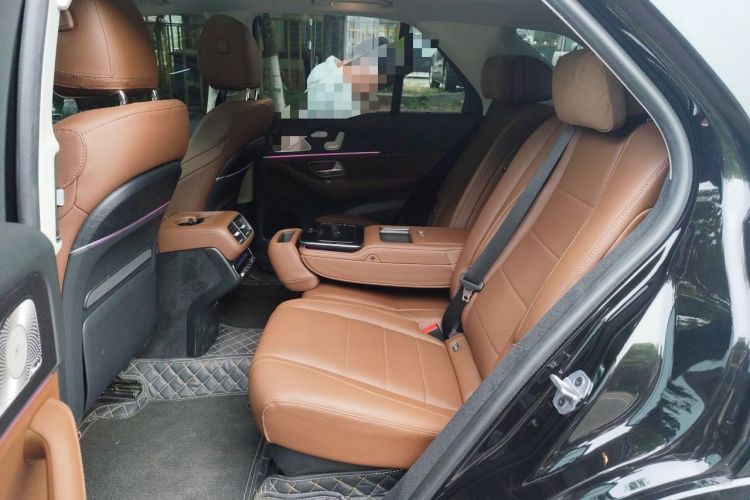 Used Mercedes-Benz GLE 2024 GLE 450 4MATIC Luxury Model Left Rear Seat