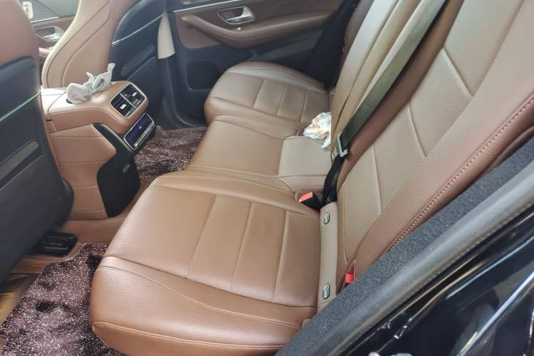 Used Mercedes-Benz GLE 2024 GLE 450 4MATIC Luxury Model Left Rear Seat