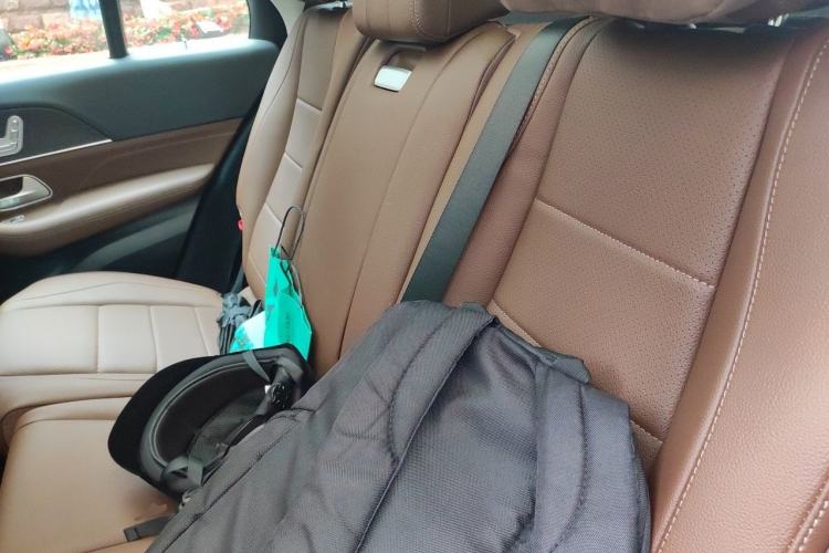 Used Mercedes-Benz GLE 2024 GLE 450 4MATIC Luxury Model Left Rear Seat