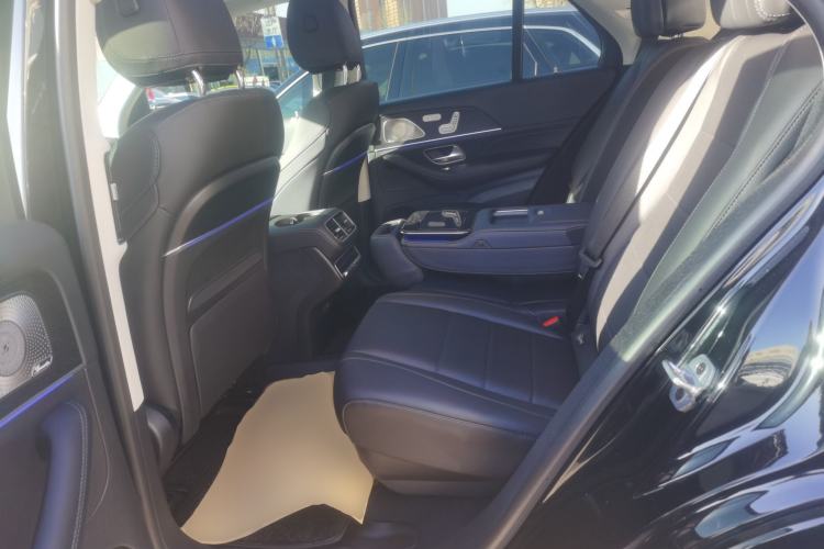 Used Mercedes-Benz GLE 2024 GLE 450 4MATIC Luxury Model Left Rear Seat