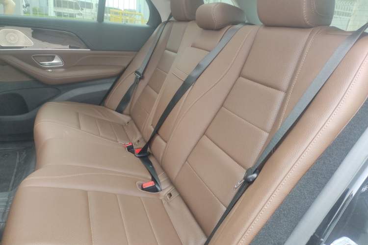 Used Mercedes-Benz GLE 2024 GLE 350 4MATIC Stylish Model Left Rear Seat