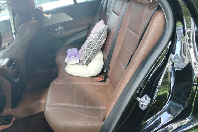 Used Mercedes-Benz GLE 2024 GLE 350 4MATIC Dynamic Edition Left Rear Seat