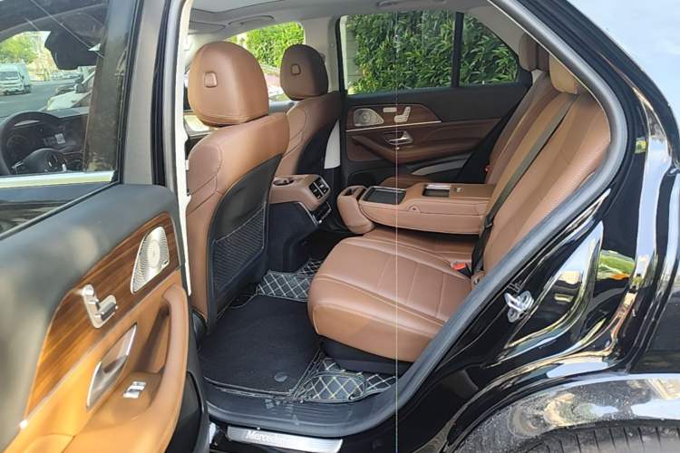 Used Mercedes-Benz GLE 2024 GLE 450 4MATIC Stylish Model Left Rear Seat