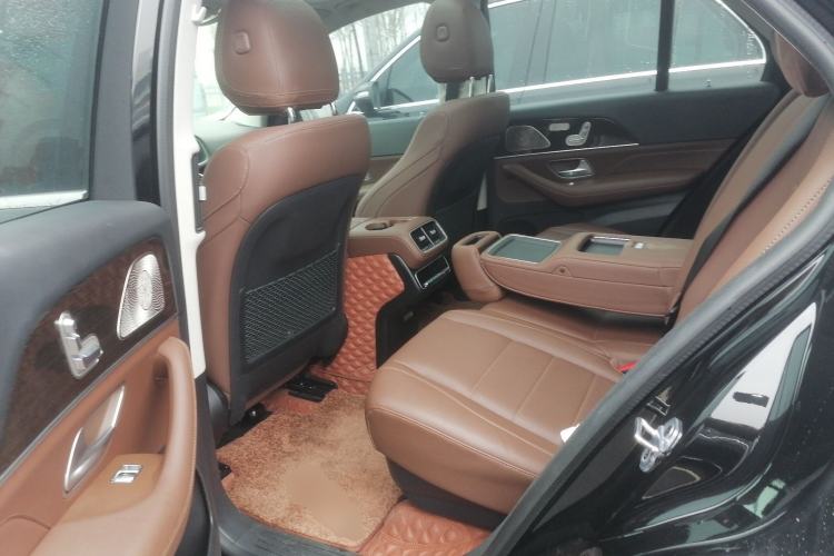 Used Mercedes-Benz GLE 2024 Refreshed GLE 350 4MATIC Stylish Edition Left Rear Seat