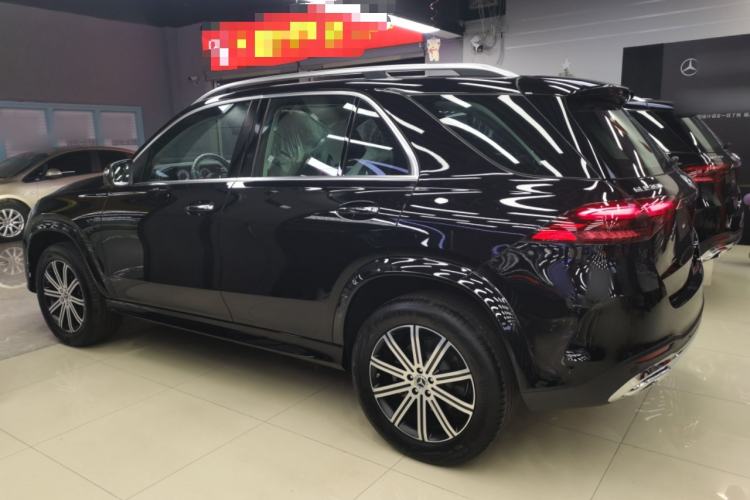 Used Mercedes-Benz GLE 2024 Refreshed GLE 350 4MATIC Stylish Edition Left Side
