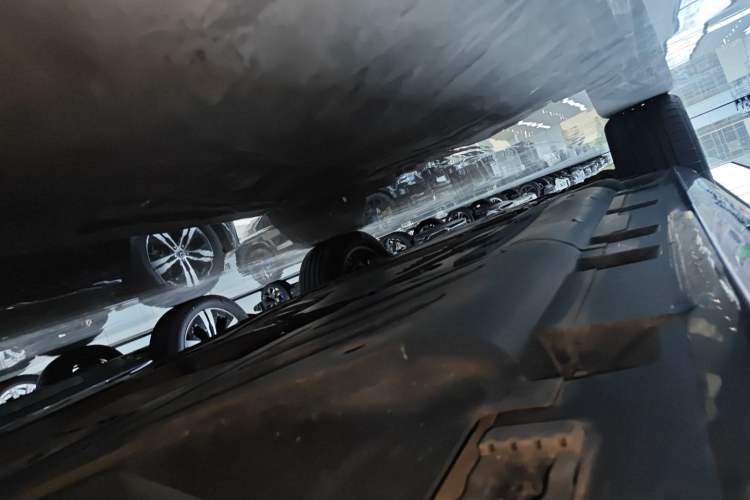 Used Mercedes-Benz GLE 2024 GLE 350 4MATIC Stylish Model Left Side Sill