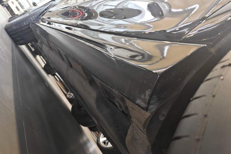 Used Mercedes-Benz GLE 2024 GLE 450 4MATIC AMG Line Left Side Sill