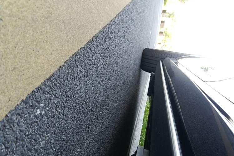 Used Mercedes-Benz GLE 2024 GLE 450 4MATIC Stylish Model Left Side Sill