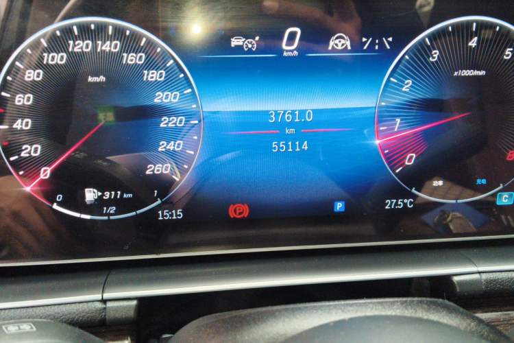 Used Mercedes-Benz GLE 2024 Refreshed GLE 350 4MATIC Stylish Edition Odometer Close Up