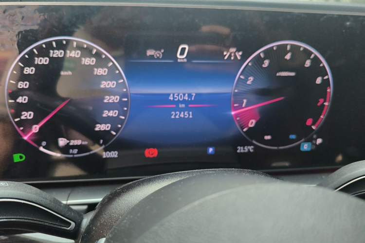 Used Mercedes-Benz GLE 2024 Refreshed GLE 350 4MATIC Stylish Edition Odometer Close Up
