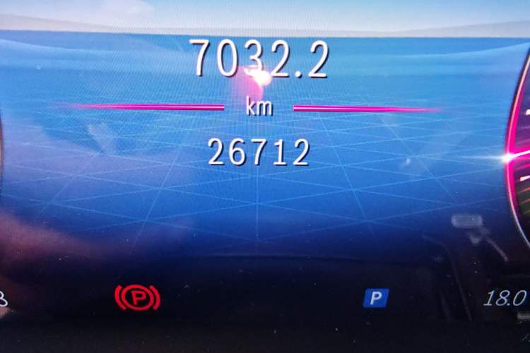 Used Mercedes-Benz GLE 2024 GLE 450 4MATIC Stylish Model Odometer Close Up