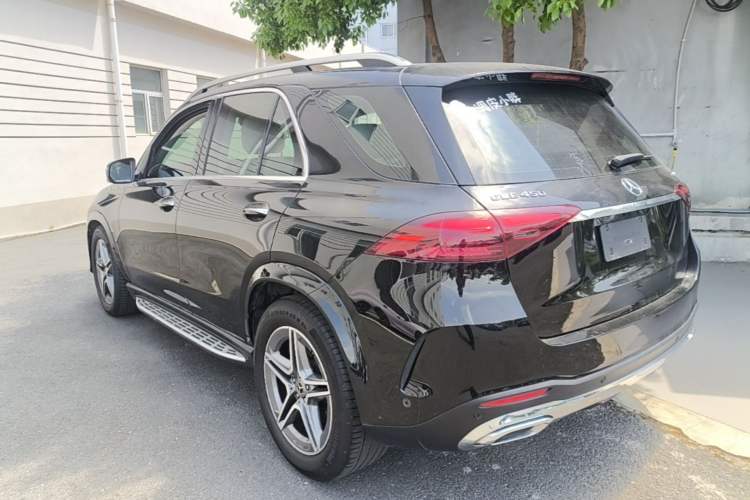 Used Mercedes-Benz GLE 2024 GLE 450 4MATIC Stylish Model Rear Left 45 Deg