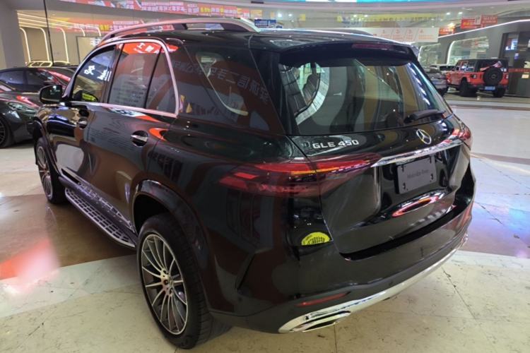 Used Mercedes-Benz GLE 2024 GLE 450 4MATIC Luxury Model Rear Left 45 Deg