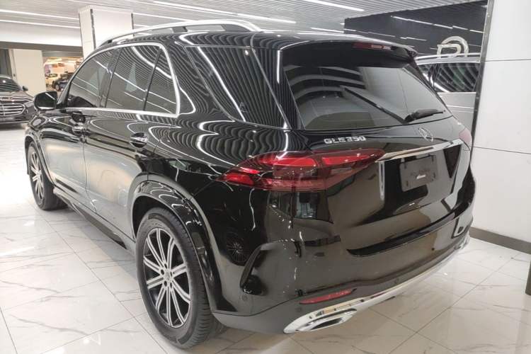 Used Mercedes-Benz GLE 2024 Refreshed GLE 350 4MATIC Stylish Edition Rear Left 45 Deg