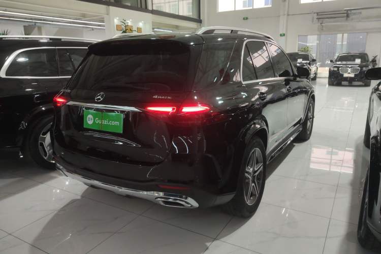 Used Mercedes-Benz GLE 2024 GLE 450 4MATIC AMG Line Rear Right 45 Deg