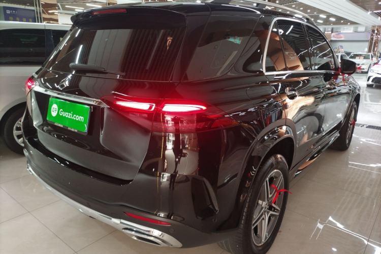 Used Mercedes-Benz GLE 2024 GLE 450 4MATIC Stylish Model Rear Right 45 Deg