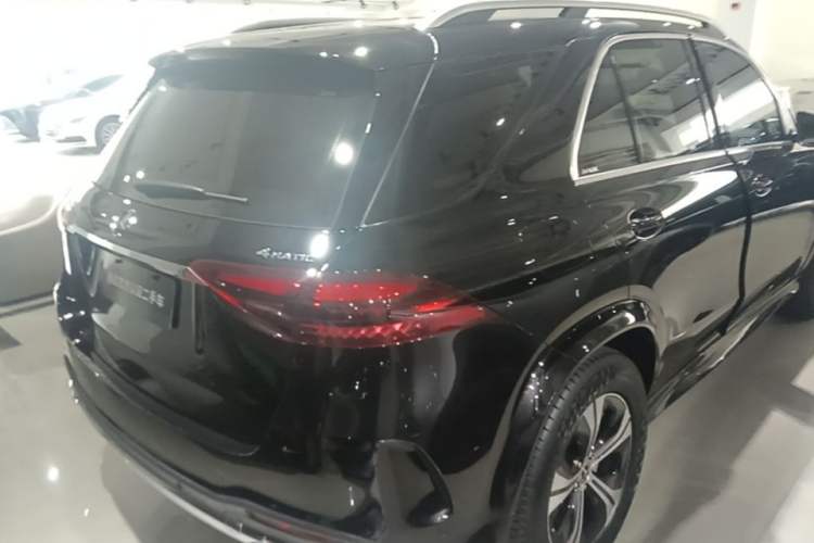 Used Mercedes-Benz GLE 2024 GLE 350 4MATIC Dynamic Edition Rear Right 45 Deg