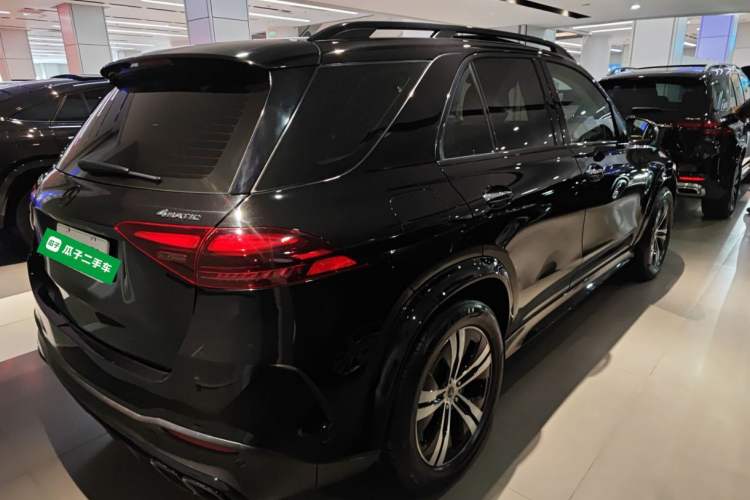 Used Mercedes-Benz GLE 2024 GLE 350 4MATIC Stylish Model Rear Right 45 Deg