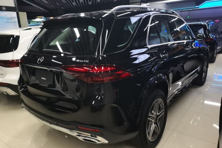 Used Mercedes-Benz GLE 2024 GLE 450 4MATIC Stylish Model Rear Right 45 Deg