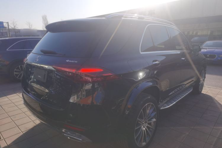 Used Mercedes-Benz GLE 2024 GLE 450 4MATIC Luxury Model Rear Right 45 Deg