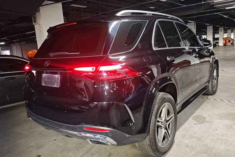 Used Mercedes-Benz GLE 2024 GLE 450 4MATIC Stylish Model Rear Right 45 Deg