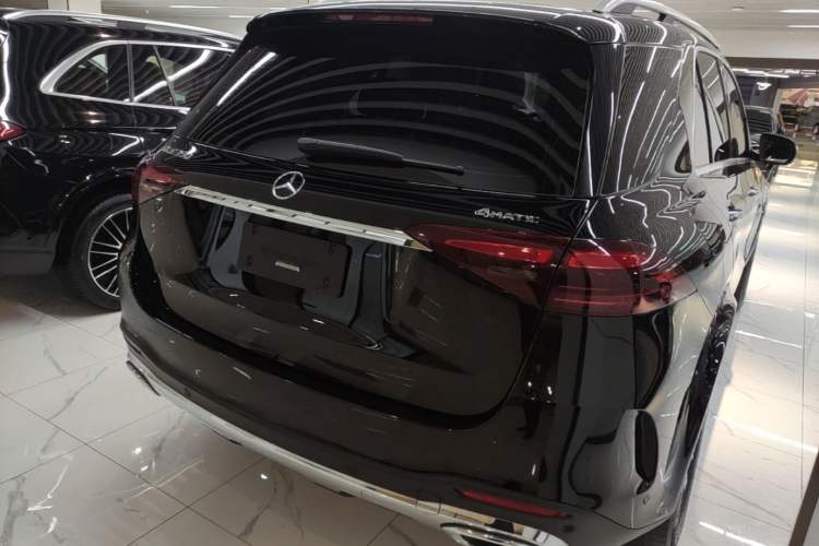 Used Mercedes-Benz GLE 2024 Refreshed GLE 350 4MATIC Stylish Edition Rear Right 45 Deg