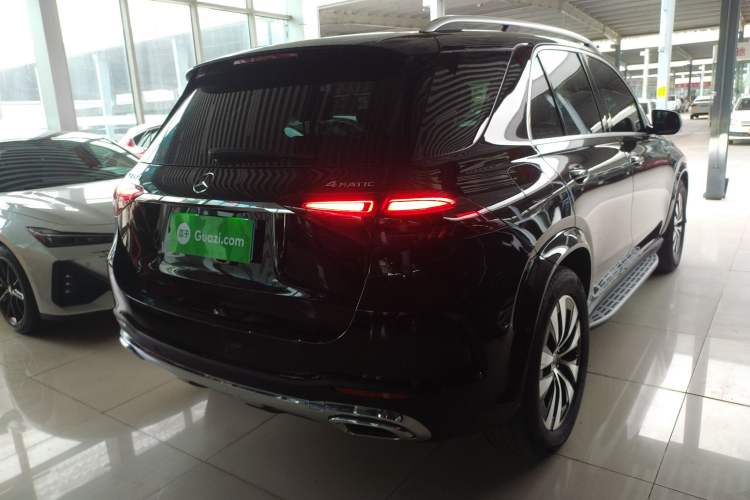 Used Mercedes-Benz GLE 2024 GLE 350 4MATIC Stylish Model Rear Right 45 Deg