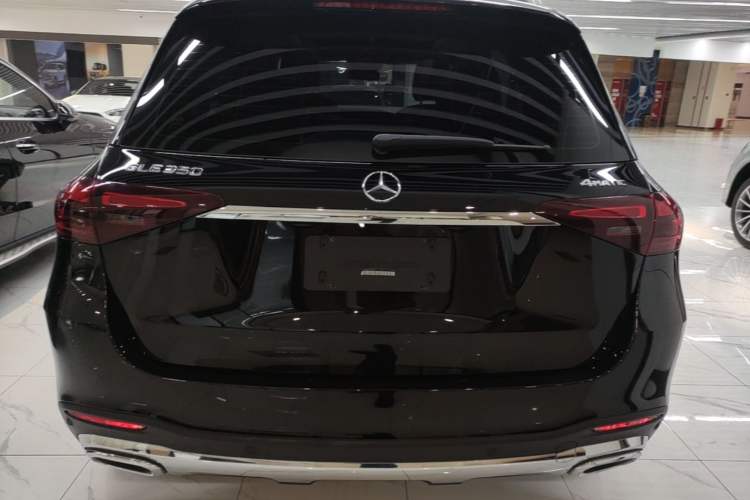 Used Mercedes-Benz GLE 2024 Refreshed GLE 350 4MATIC Stylish Edition Rear