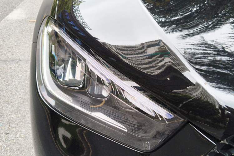Used Mercedes-Benz GLE 2024 Refreshed GLE 350 4MATIC Stylish Edition Right Front Headlight
