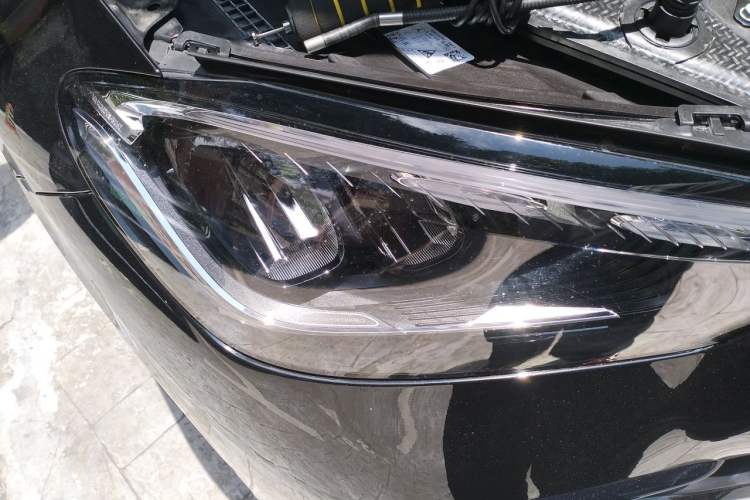 Used Mercedes-Benz GLE 2024 GLE 350 4MATIC Stylish Model Right Front Headlight