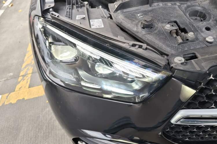 Used Mercedes-Benz GLE 2024 GLE 450 4MATIC Luxury Model Right Front Headlight