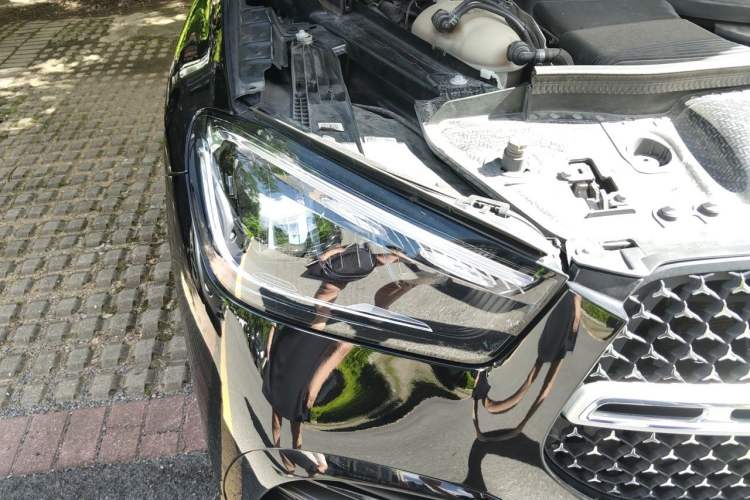 Used Mercedes-Benz GLE 2024 GLE 350 4MATIC Dynamic Edition Right Front Headlight