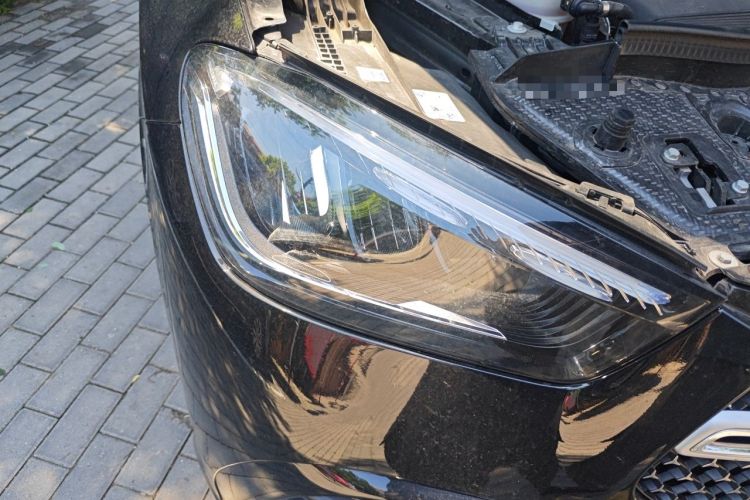 Used Mercedes-Benz GLE 2024 Refreshed GLE 350 4MATIC Stylish Edition Right Front Headlight