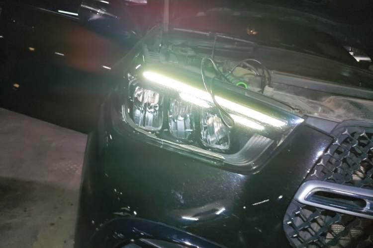 Used Mercedes-Benz GLE 2024 GLE 350 4MATIC Stylish Model Right Front Headlight