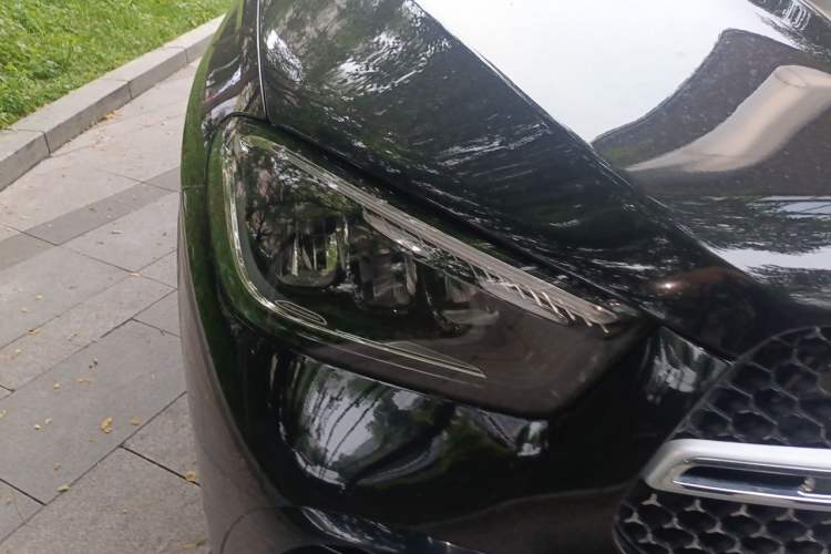 Used Mercedes-Benz GLE 2024 Refreshed GLE 350 4MATIC Stylish Edition Right Front Headlight