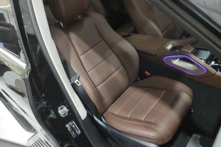 Used Mercedes-Benz GLE 2024 GLE 450 4MATIC AMG Line Right Front Seat