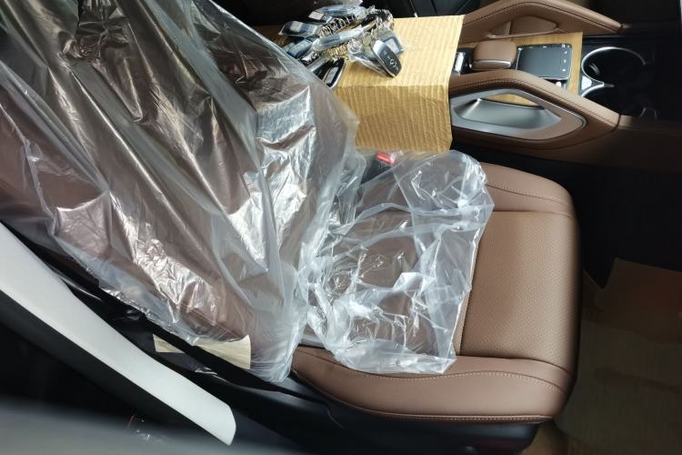 Used Mercedes-Benz GLE 2024 GLE 450 4MATIC Stylish Model Right Front Seat