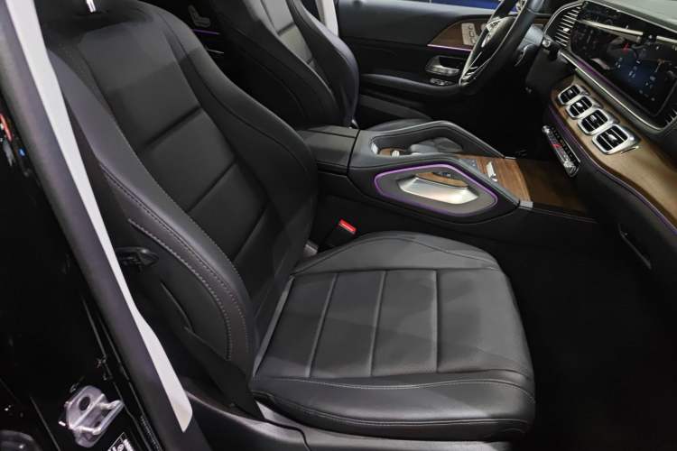 Used Mercedes-Benz GLE 2024 GLE 450 4MATIC Stylish Model Right Front Seat
