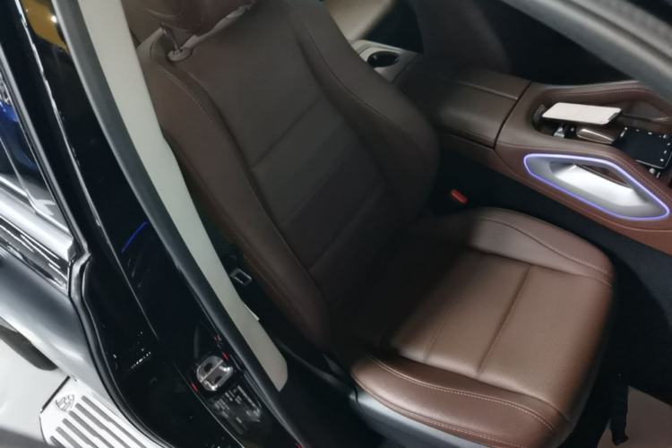 Used Mercedes-Benz GLE 2024 GLE 450 4MATIC Stylish Model Right Front Seat