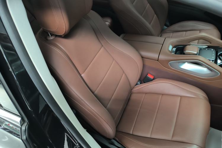 Used Mercedes-Benz GLE 2024 GLE 350 4MATIC Dynamic Edition Right Front Seat