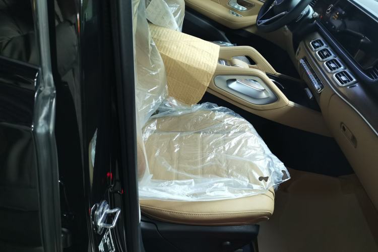 Used Mercedes-Benz GLE 2024 GLE 450 4MATIC Stylish Model Right Front Seat