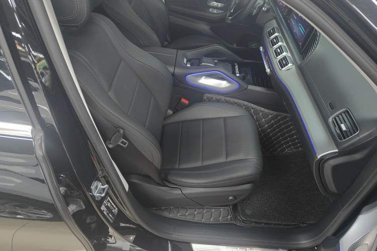 Used Mercedes-Benz GLE 2024 GLE 450 4MATIC AMG Line Right Front Seat