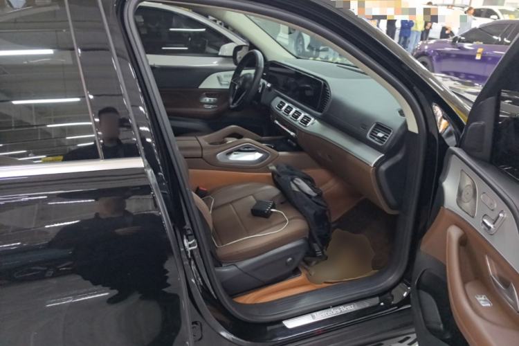 Used Mercedes-Benz GLE 2024 GLE 450 4MATIC AMG Line Right Front Seat