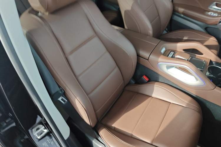 Used Mercedes-Benz GLE 2024 GLE 450 4MATIC Stylish Model Right Front Seat