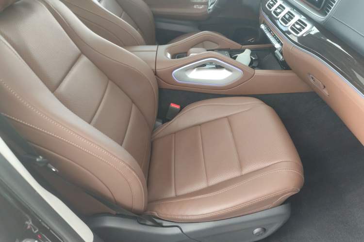 Used Mercedes-Benz GLE 2024 GLE 350 4MATIC Stylish Model Right Front Seat