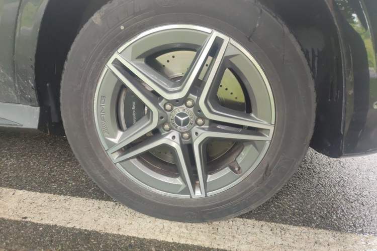 Used Mercedes-Benz GLE 2024 GLE 450 4MATIC Stylish Model Right Front Wheel Hub