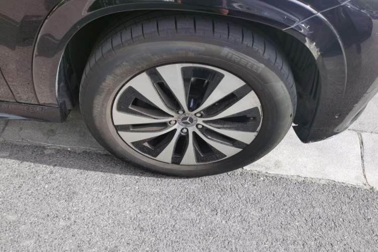 Used Mercedes-Benz GLE 2024 GLE 350 4MATIC Dynamic Edition Right Front Wheel Hub